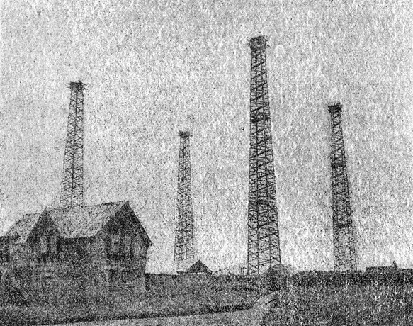 FIG. 26.--WOODEN TOWERS SUPPORTING THE MARCONI AERIAL
AT POLDHU POWER STATION, CORNWALL, ENGLAND.